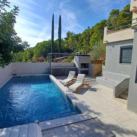 Apartments Belic With Pool 耶尔萨 外观 照片