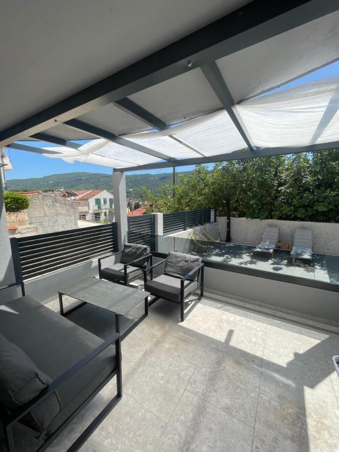 Apartments Belic With Pool 耶尔萨 外观 照片