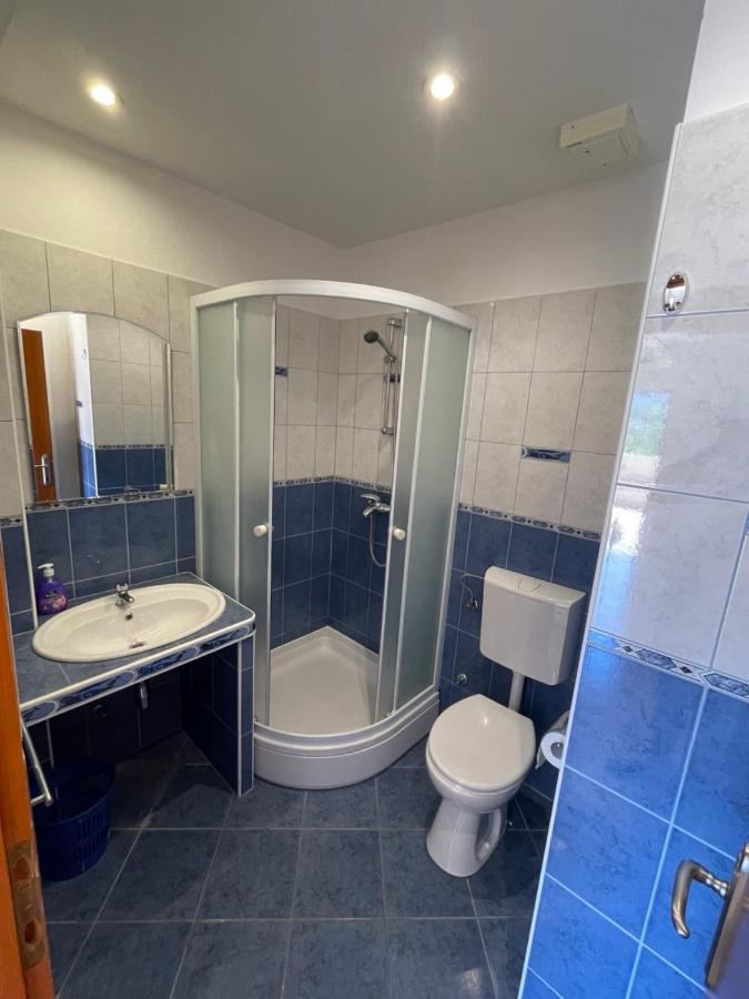 Apartments Belic With Pool 耶尔萨 外观 照片
